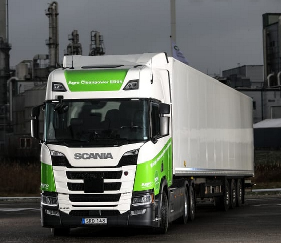 Scania har sedan tidigare levererat distributionsbilar med 9-litersmotorer men kompletterar härmed sin produktportfölj med en 13-litersmotor för tyngre transporter.