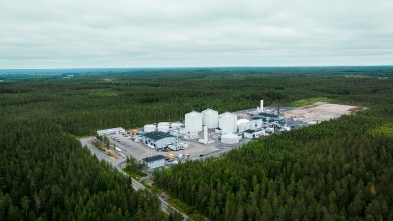 Finlands första biogasanläggning i industriell skala för flytande biogas invigd i Nurmo